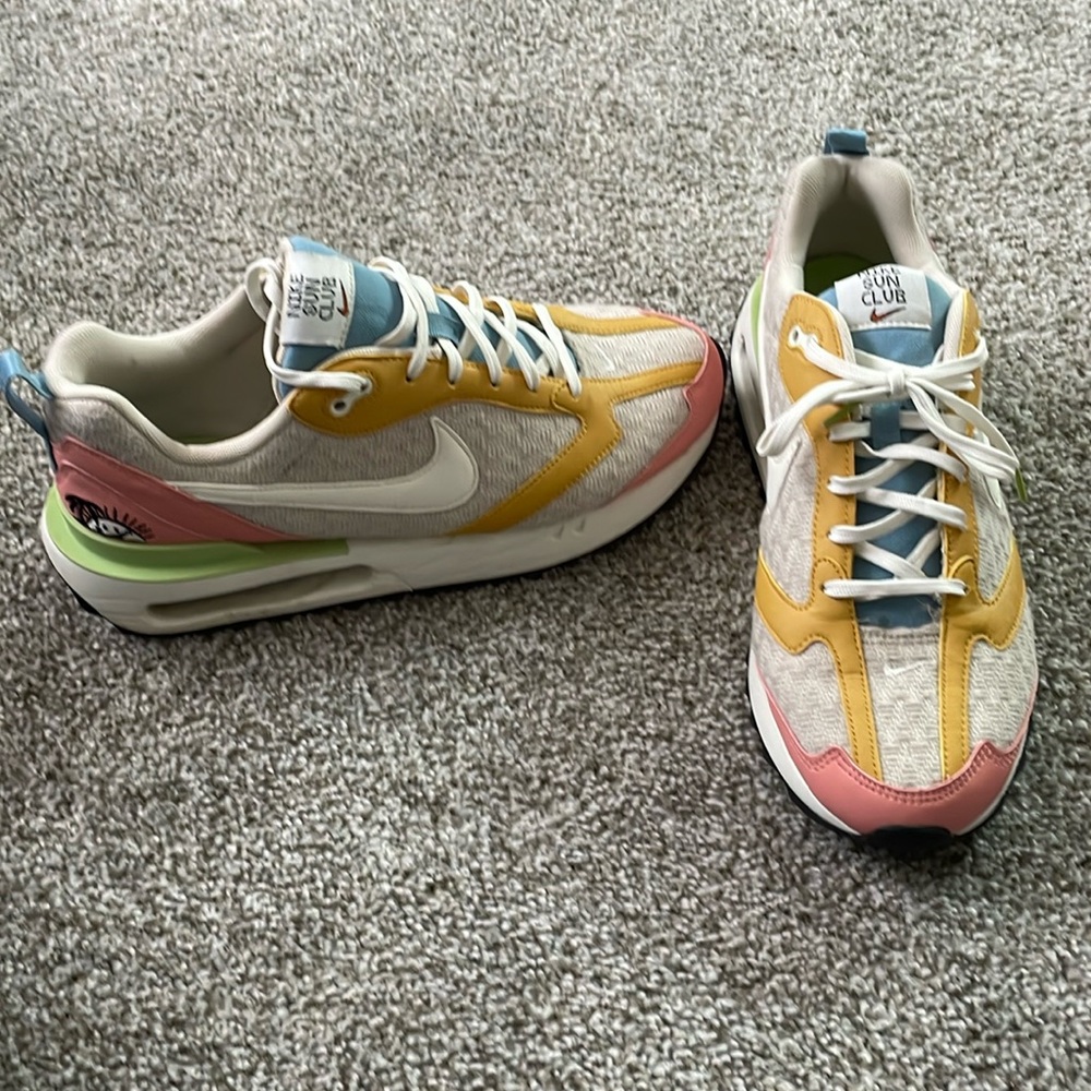Nike AirMax Dawn